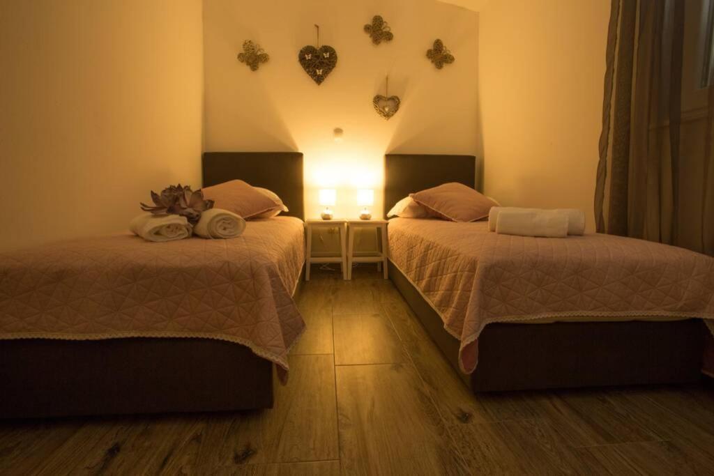Lodge Jomi Kaštel Novi Exterior foto